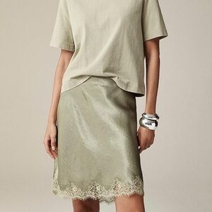NWT J. Crew Gwen lace trim slip skirt in textured satin color pale surplus sz L